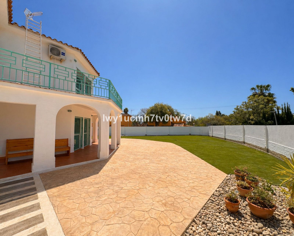 Huis te koop in Churriana | 4 slaapkamers H5366872