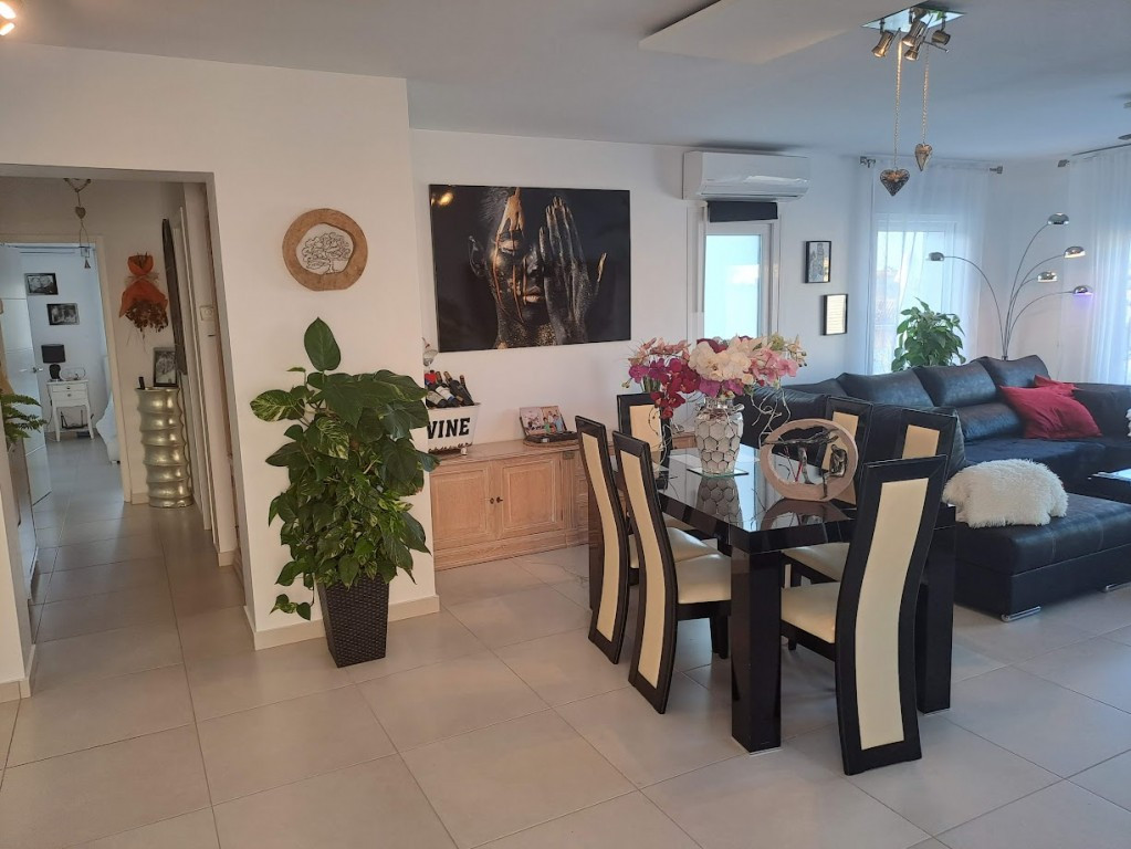 Property main view 23