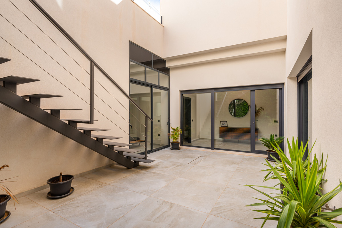 Property main view 40