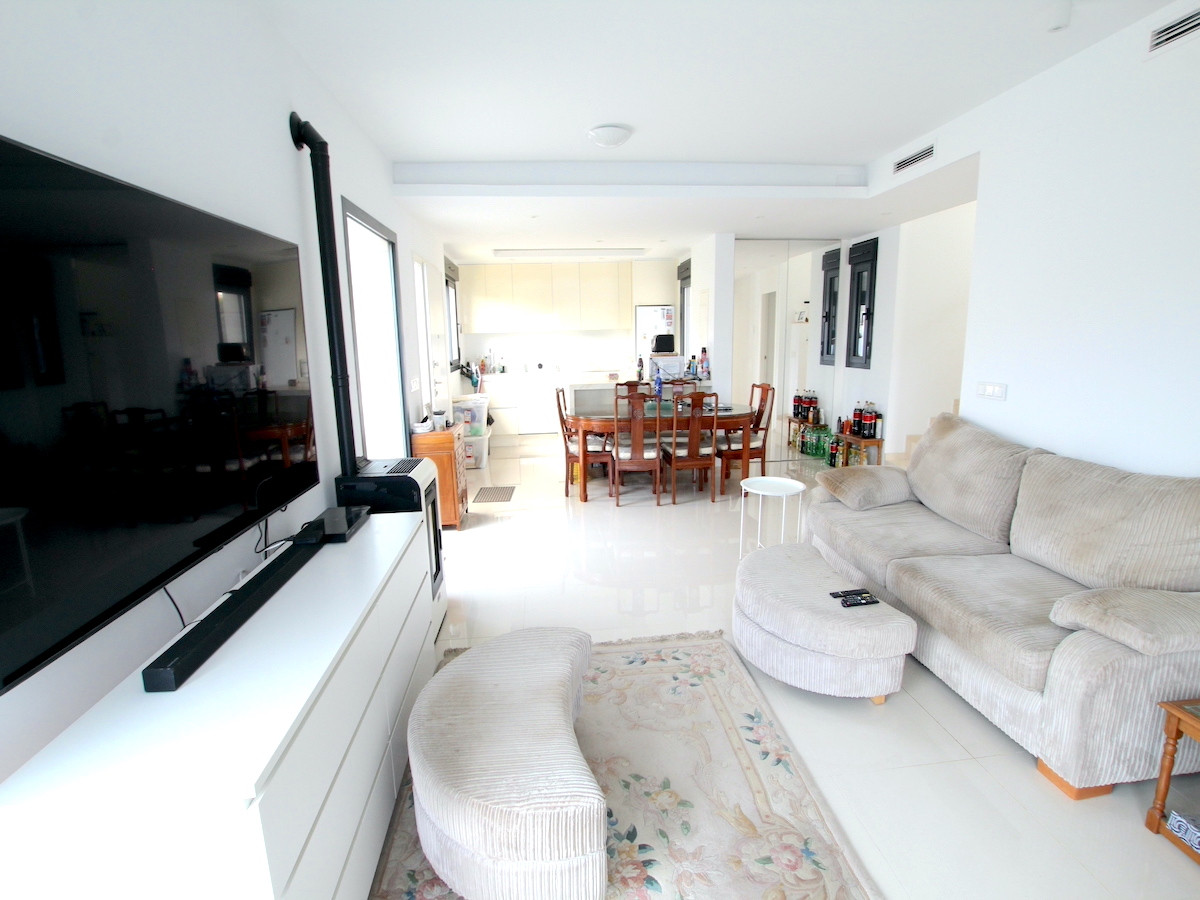 Property main view 18