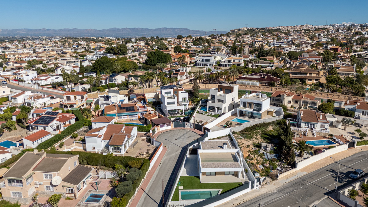 Property main view 33