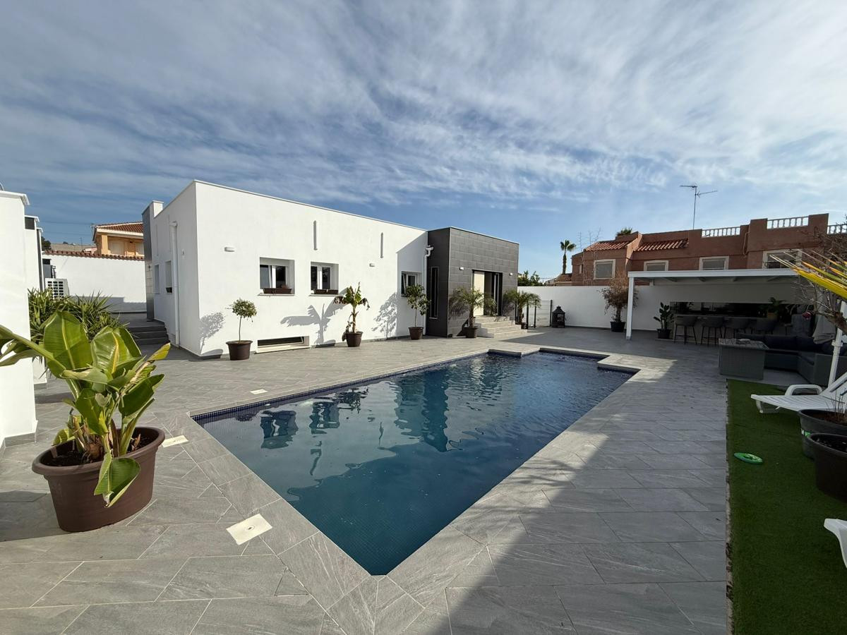 Huis te koop in Ciudad Quesada | 5 slaapkamers H5258662