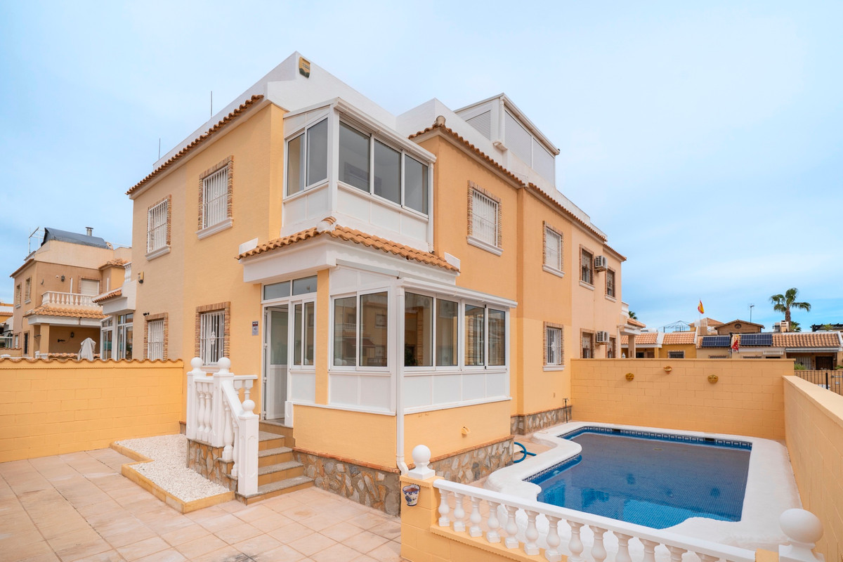 Quad te koop in Ciudad Quesada | 3 slaapkamers H5304376