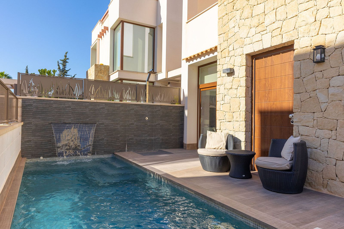 Huis te koop in Ciudad Quesada | 3 slaapkamers H5307244