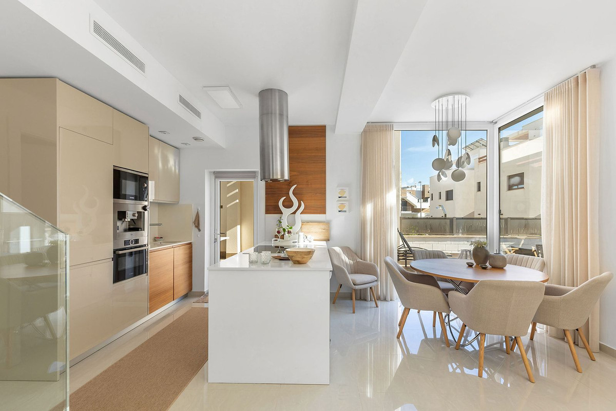 Huis te koop in Ciudad Quesada | 3 slaapkamers H5307244