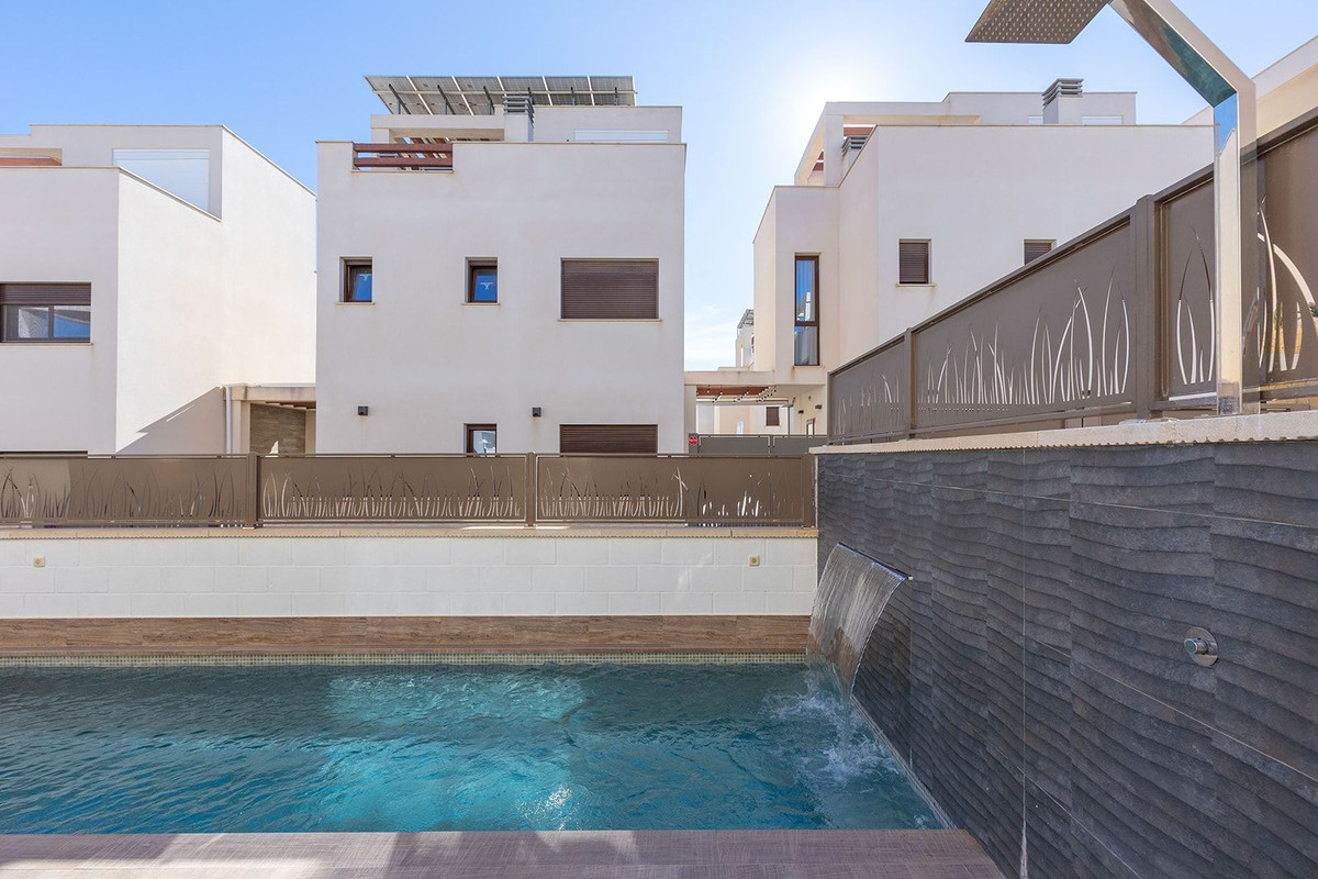 Huis te koop in Ciudad Quesada | 3 slaapkamers H5307244