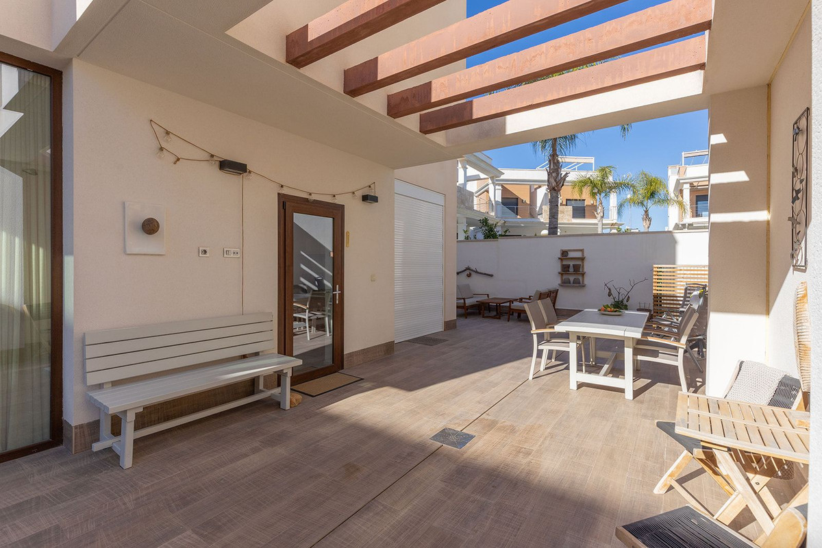 Huis te koop in Ciudad Quesada | 3 slaapkamers H5307244