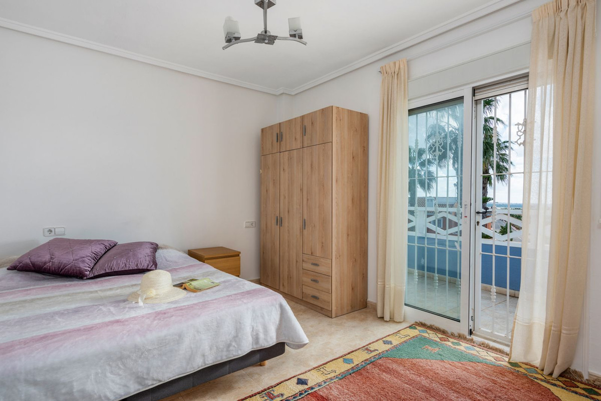 Huis te koop in Ciudad Quesada | 4 slaapkamers H5307304