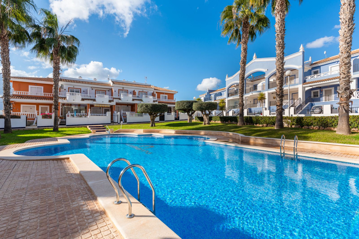 Huis te koop in Ciudad Quesada | 4 slaapkamers H5307304