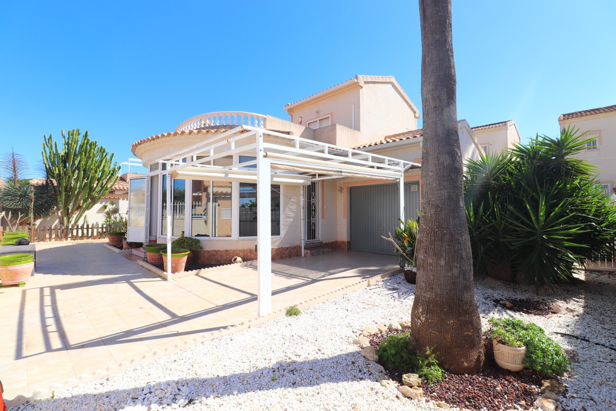 Huis te koop in Ciudad Quesada | 2 slaapkamers H5338243