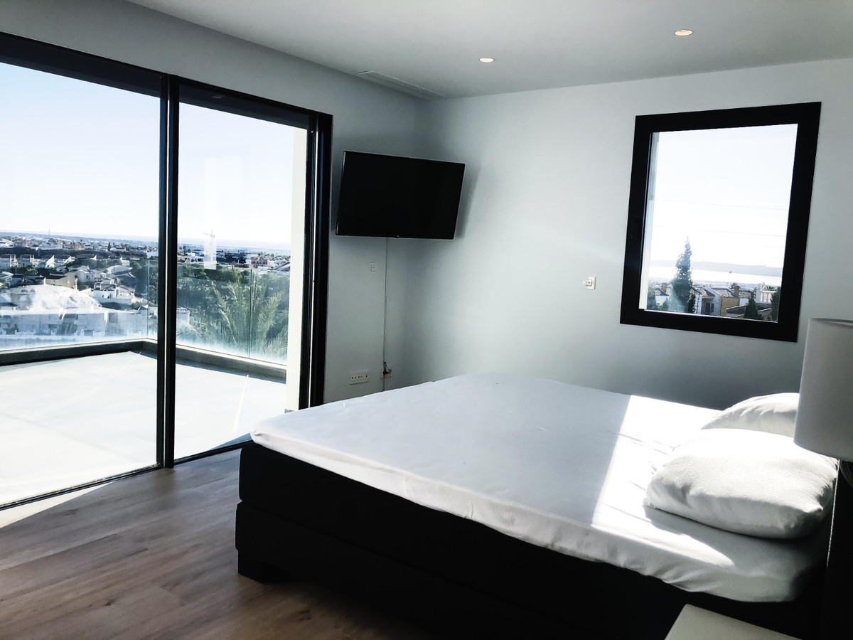 Huis te koop in Ciudad Quesada | 6 slaapkamers H5354668