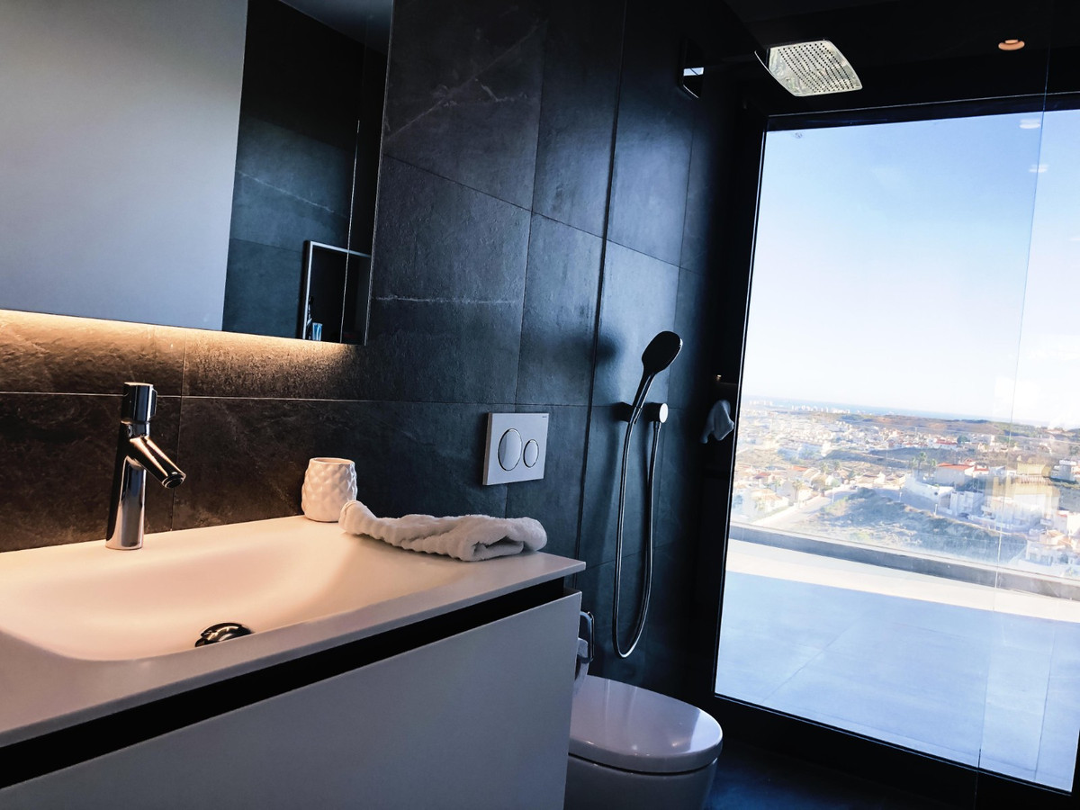 Huis te koop in Ciudad Quesada | 6 slaapkamers H5354668