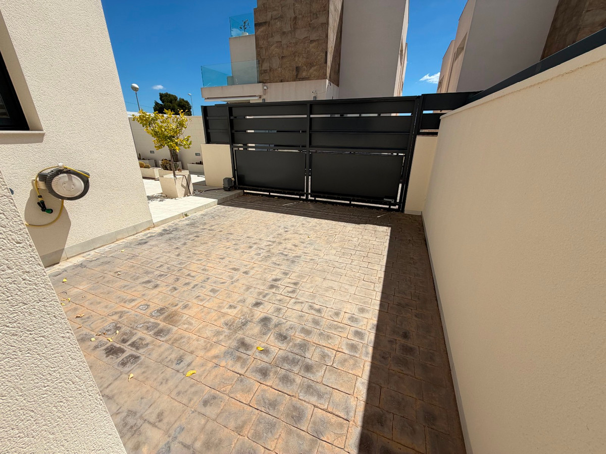 Huis te koop in Ciudad Quesada | 3 slaapkamers H5363098