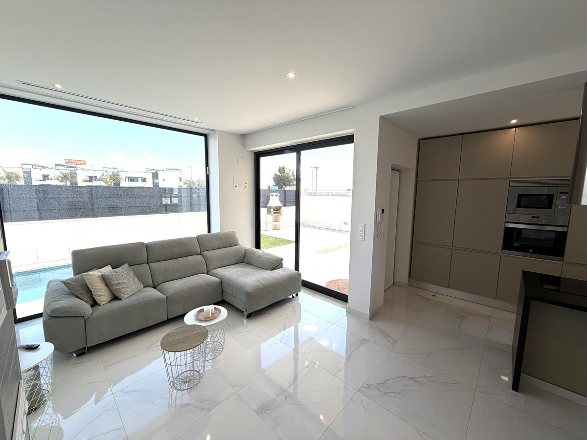 Huis te koop in Ciudad Quesada | 3 slaapkamers H5363098