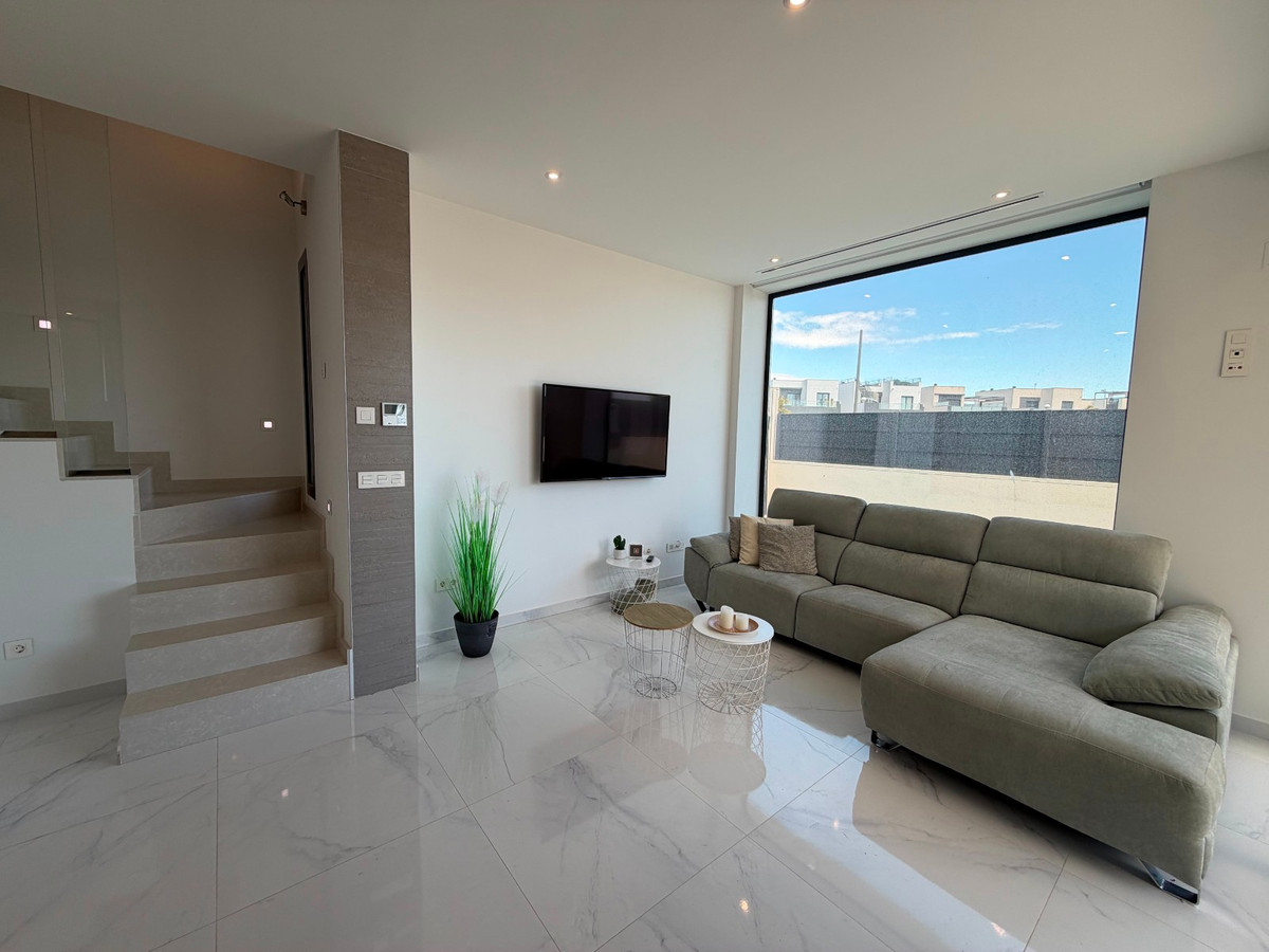 Huis te koop in Ciudad Quesada | 3 slaapkamers H5363098