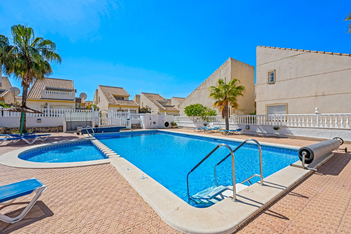 Huis te koop in Ciudad Quesada | 3 slaapkamers H5363635