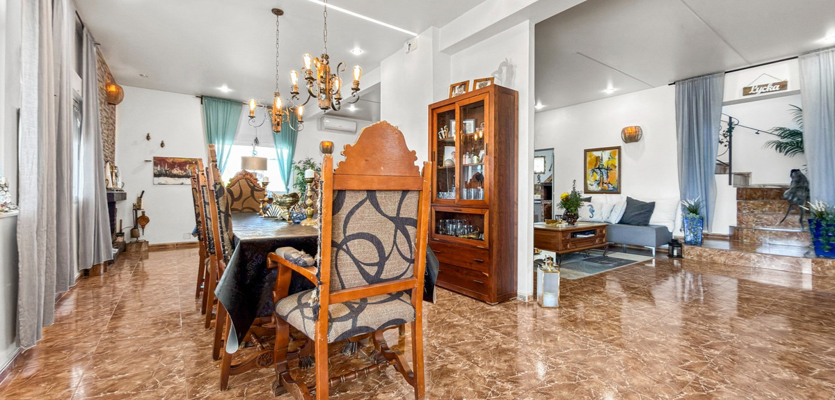 Huis te koop in Ciudad Quesada | 7 slaapkamers H5368513