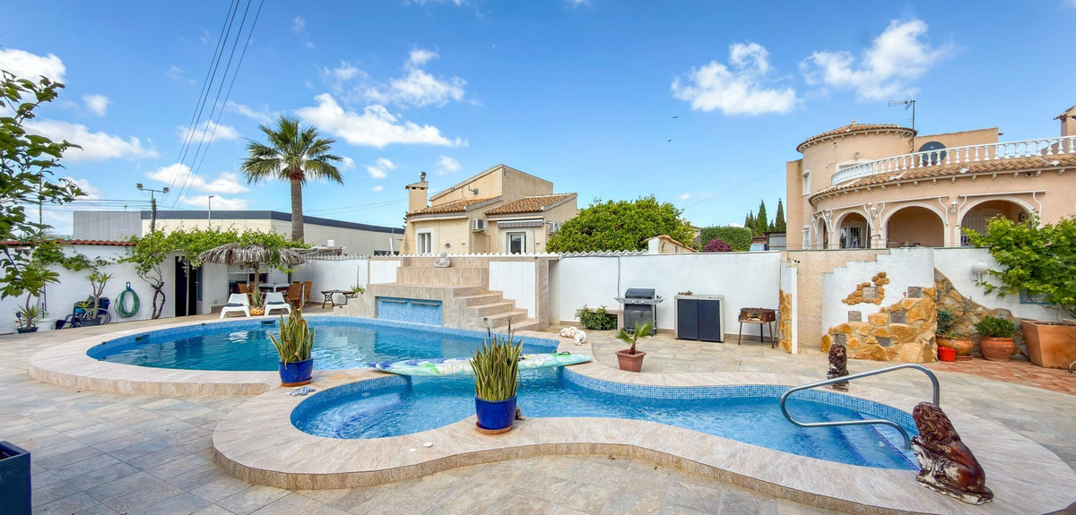 Huis te koop in Ciudad Quesada | 7 slaapkamers H5368513