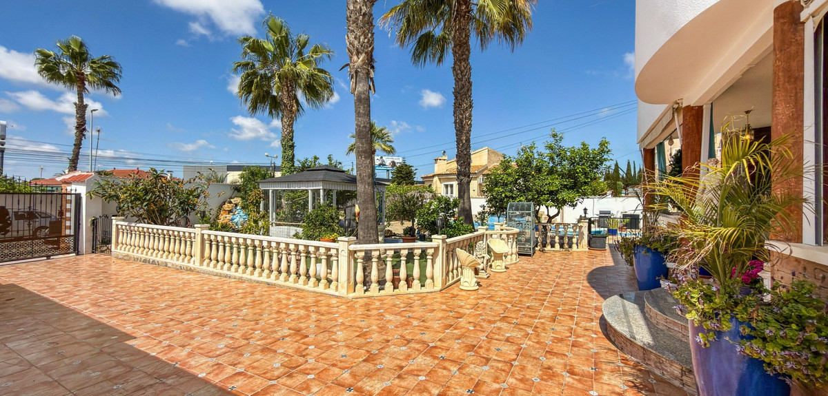 Huis te koop in Ciudad Quesada | 7 slaapkamers H5368513