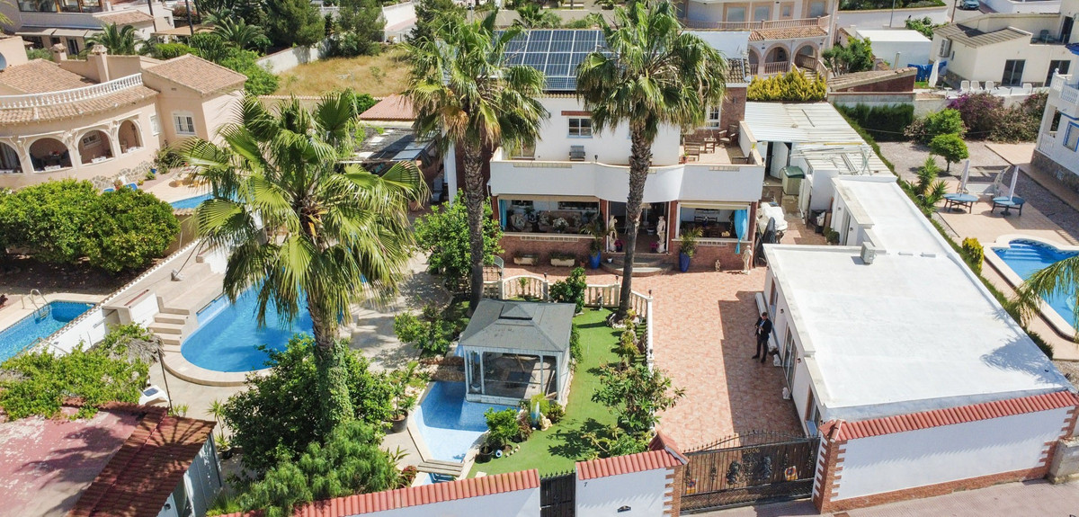 Huis te koop in Ciudad Quesada | 7 slaapkamers H5368513