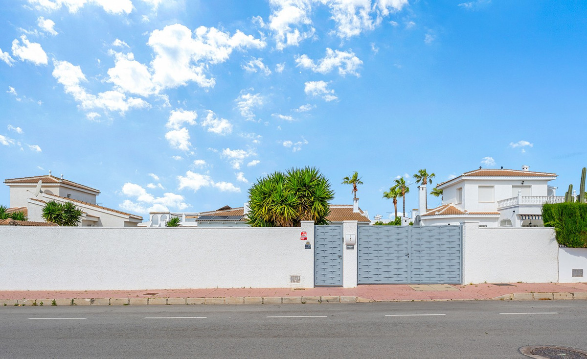 Huis te koop in Ciudad Quesada | 3 slaapkamers H5378218