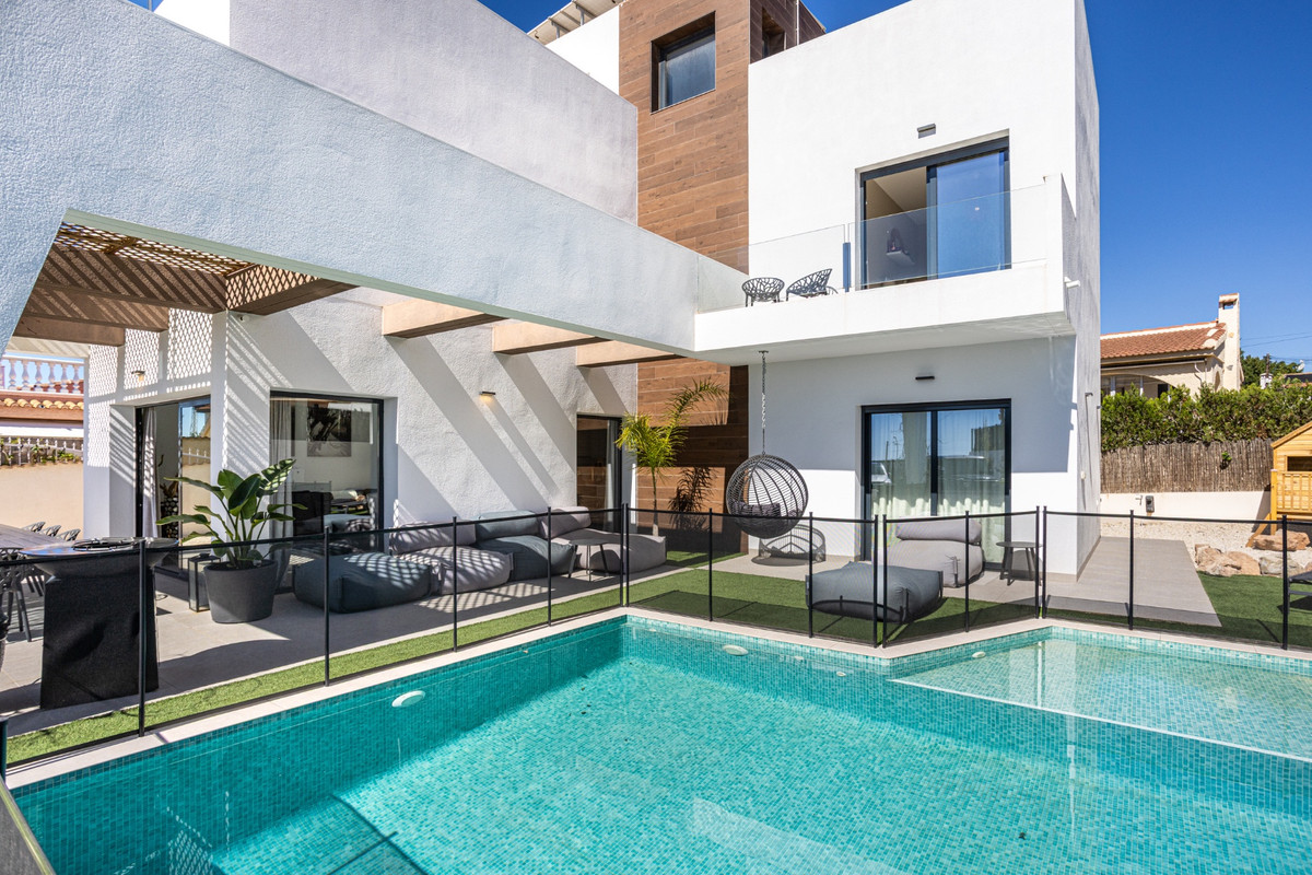 Huis te koop in Ciudad Quesada | 4 slaapkamers H5389495