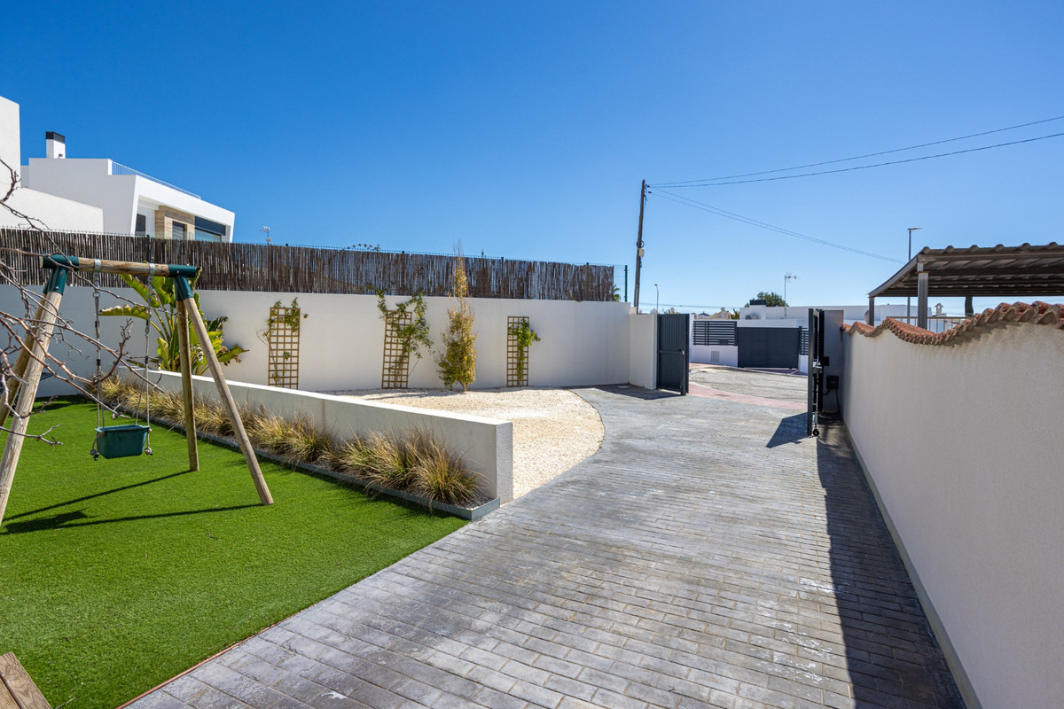 Huis te koop in Ciudad Quesada | 4 slaapkamers H5389495