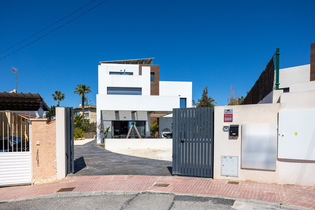Huis te koop in Ciudad Quesada | 4 slaapkamers H5389495