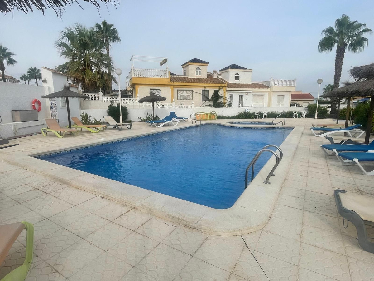 Huis te koop in Ciudad Quesada | 2 slaapkamers H5390674