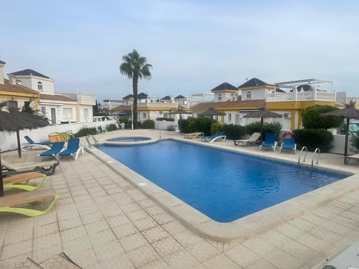 Huis te koop in Ciudad Quesada | 2 slaapkamers H5390674