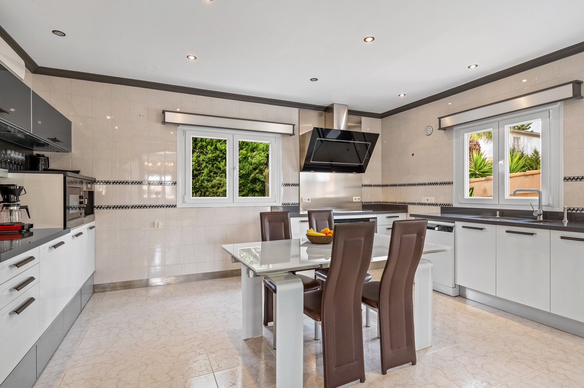 Huis te koop in Ciudad Quesada | 4 slaapkamers H5400862
