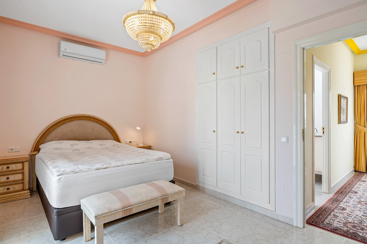 Huis te koop in Ciudad Quesada | 4 slaapkamers H5400862