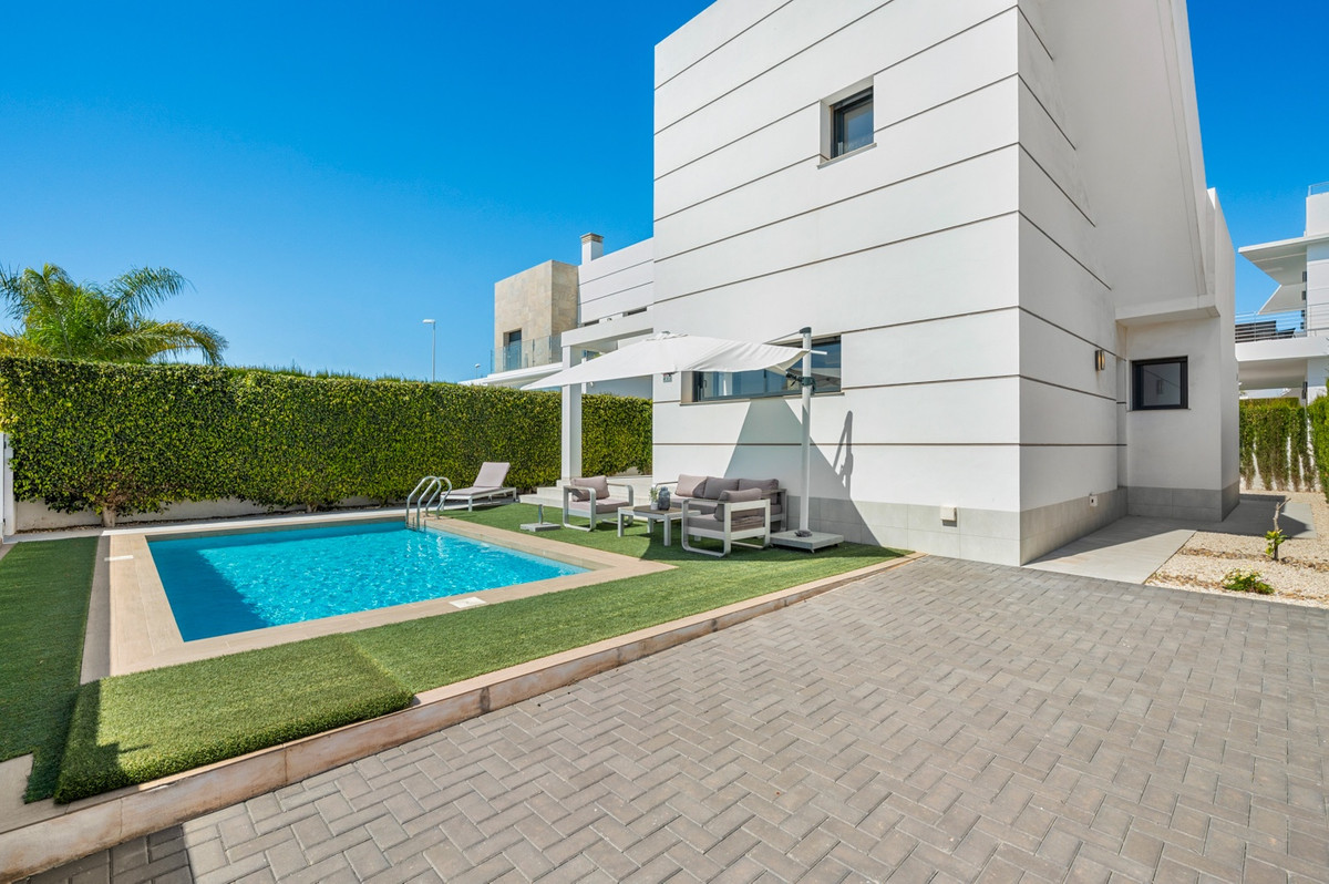 Huis te koop in Ciudad Quesada | 3 slaapkamers H5400892