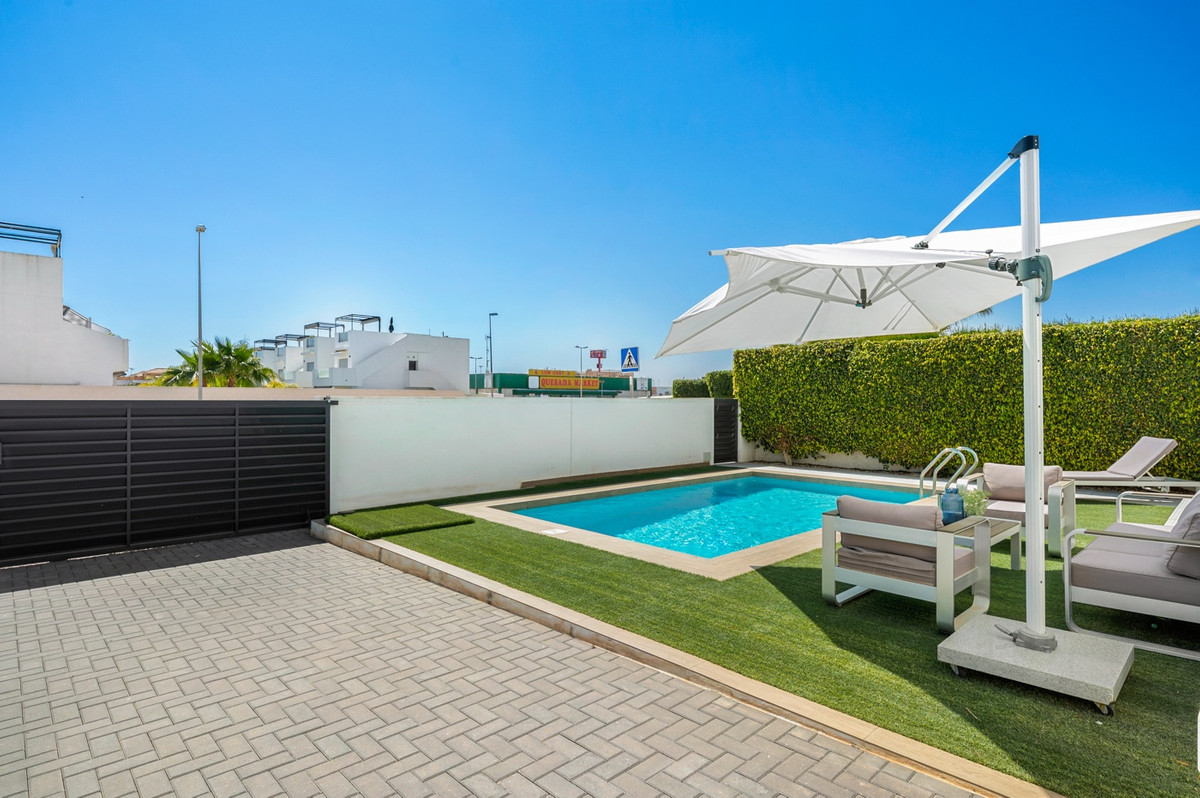 Huis te koop in Ciudad Quesada | 3 slaapkamers H5400892