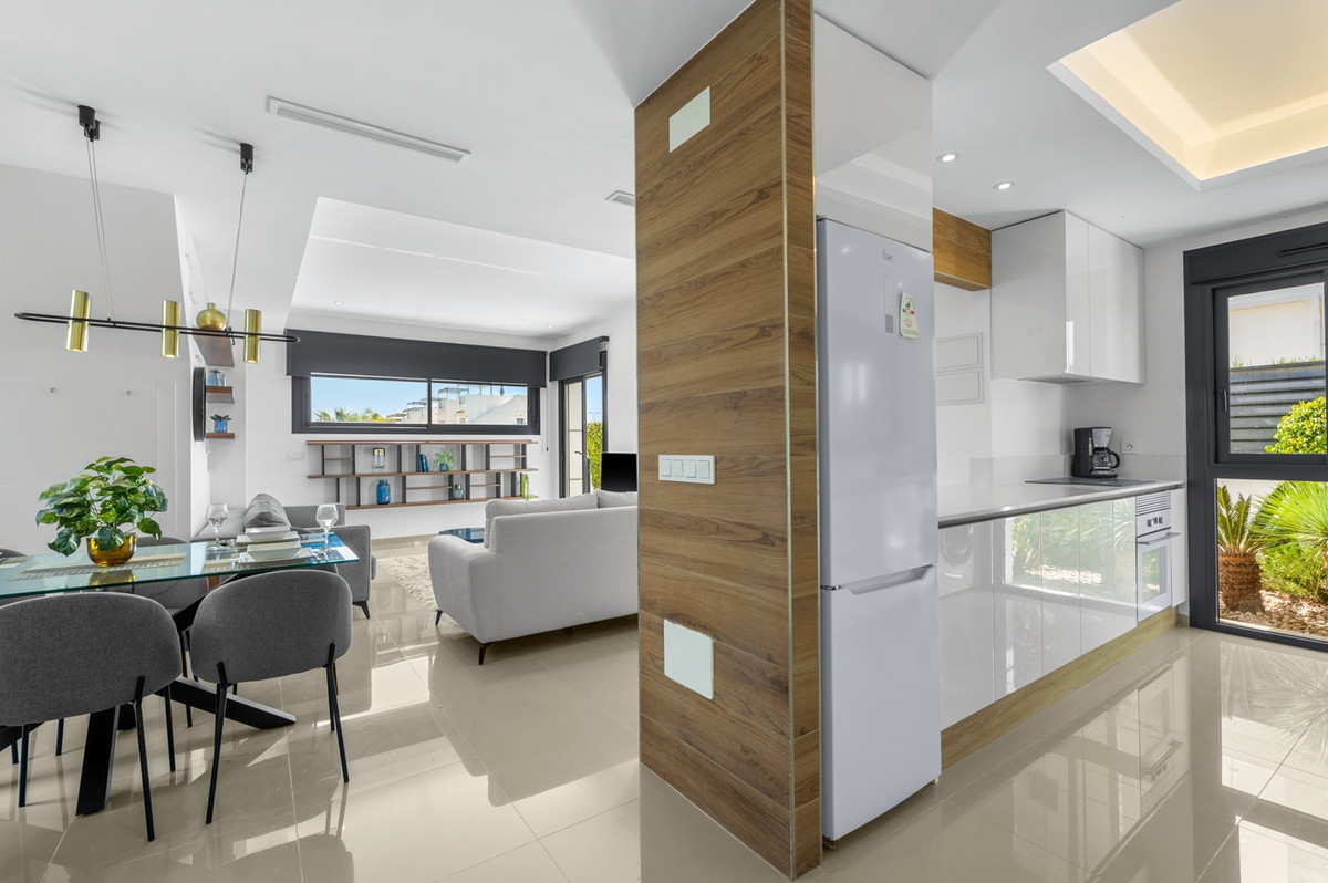 Huis te koop in Ciudad Quesada | 3 slaapkamers H5400892