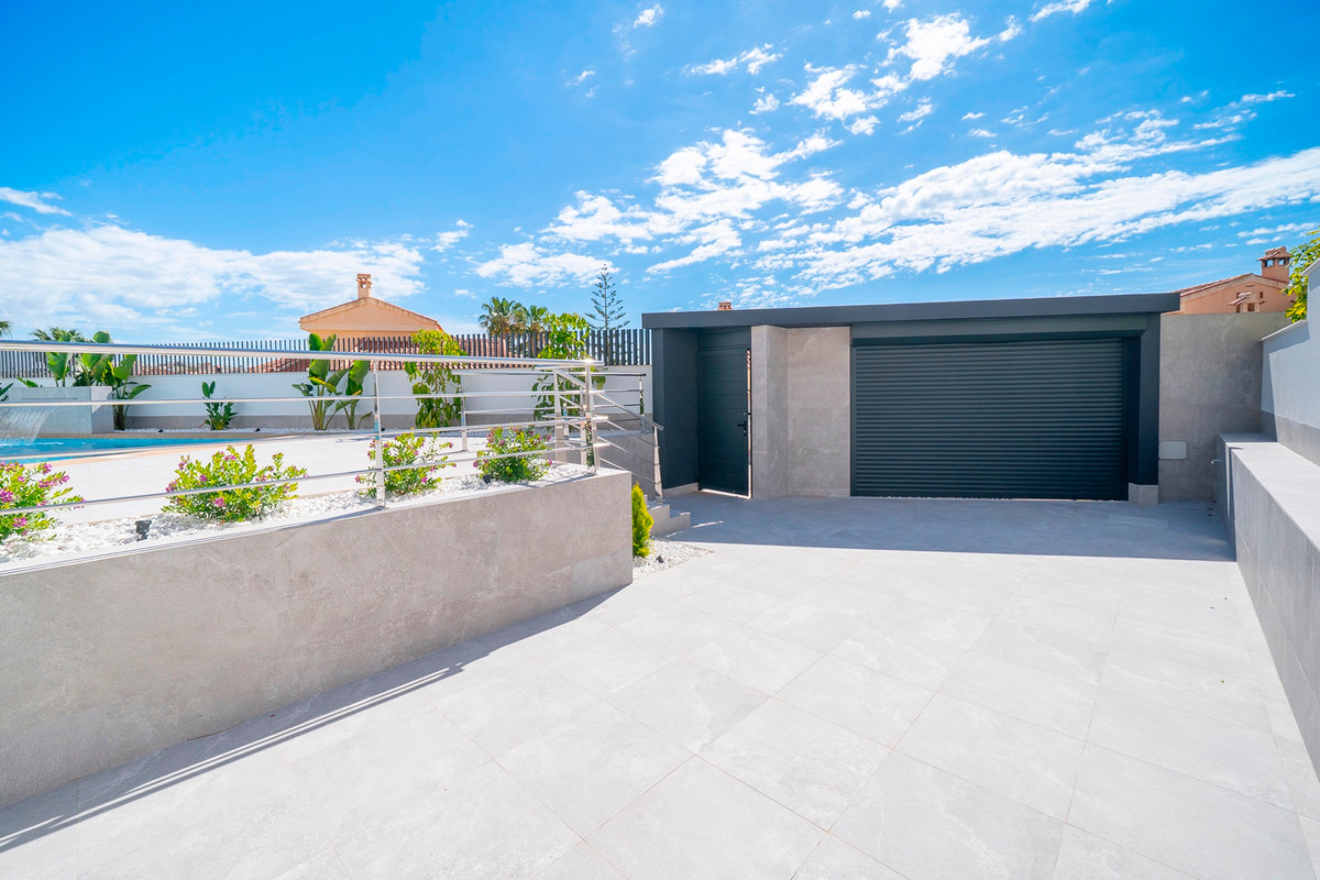 Huis te koop in Ciudad Quesada | 4 slaapkamers H5400946