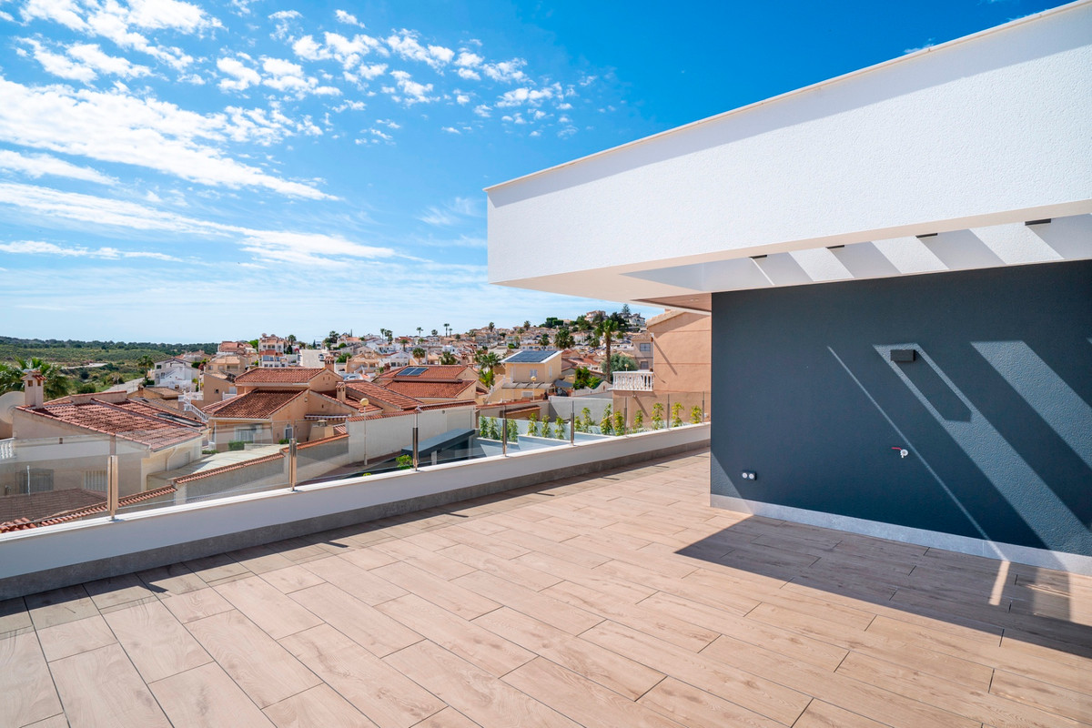 Huis te koop in Ciudad Quesada | 4 slaapkamers H5400946