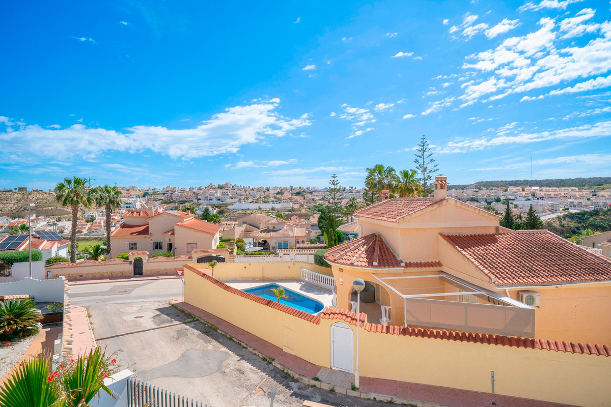 Huis te koop in Ciudad Quesada | 4 slaapkamers H5400946