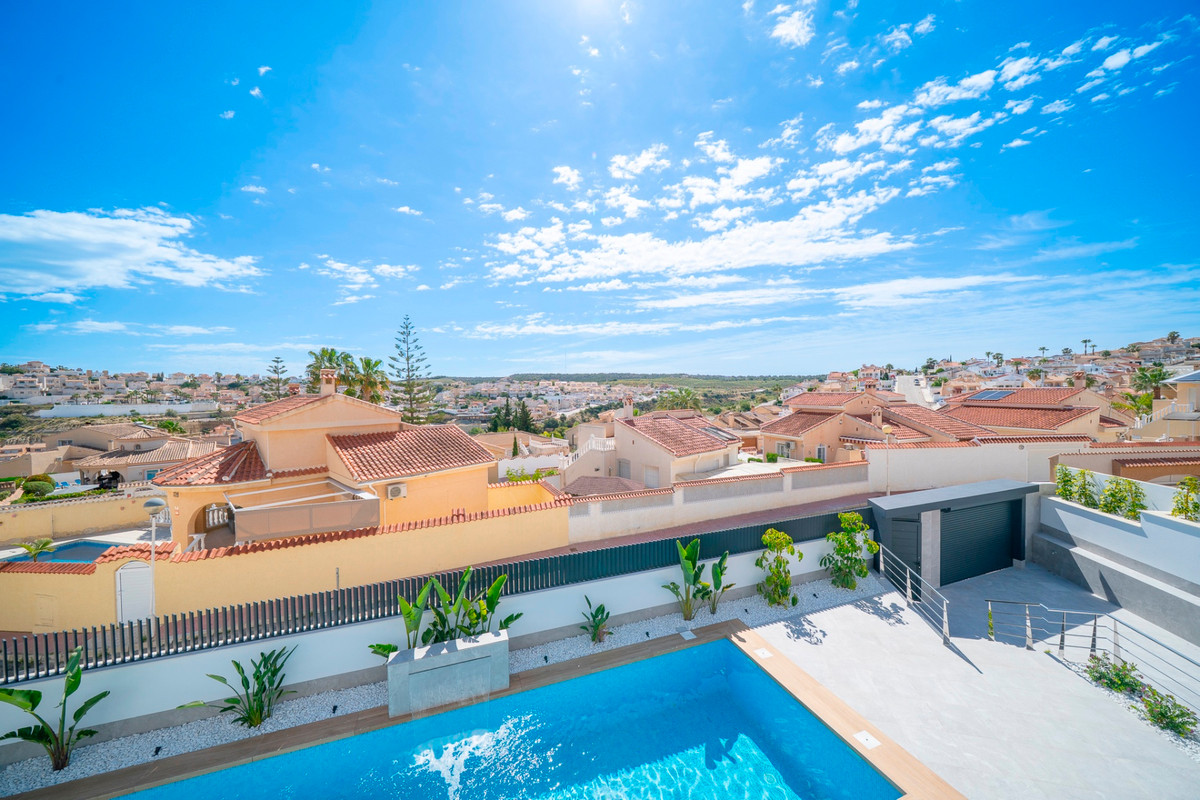 Huis te koop in Ciudad Quesada | 4 slaapkamers H5400946