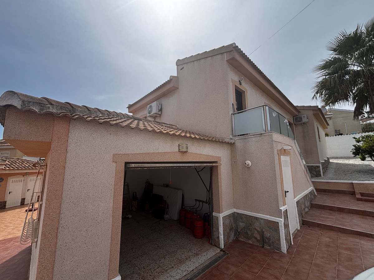 Huis te koop in Ciudad Quesada | 4 slaapkamers H5407093
