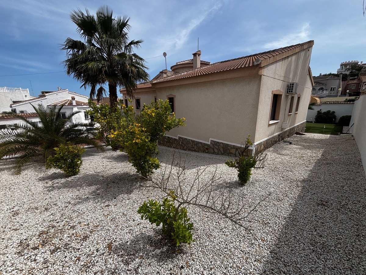 Huis te koop in Ciudad Quesada | 4 slaapkamers H5407093