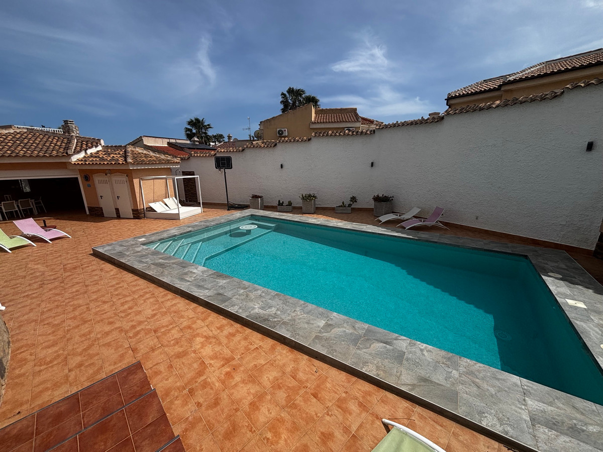 Huis te koop in Ciudad Quesada | 4 slaapkamers H5407093