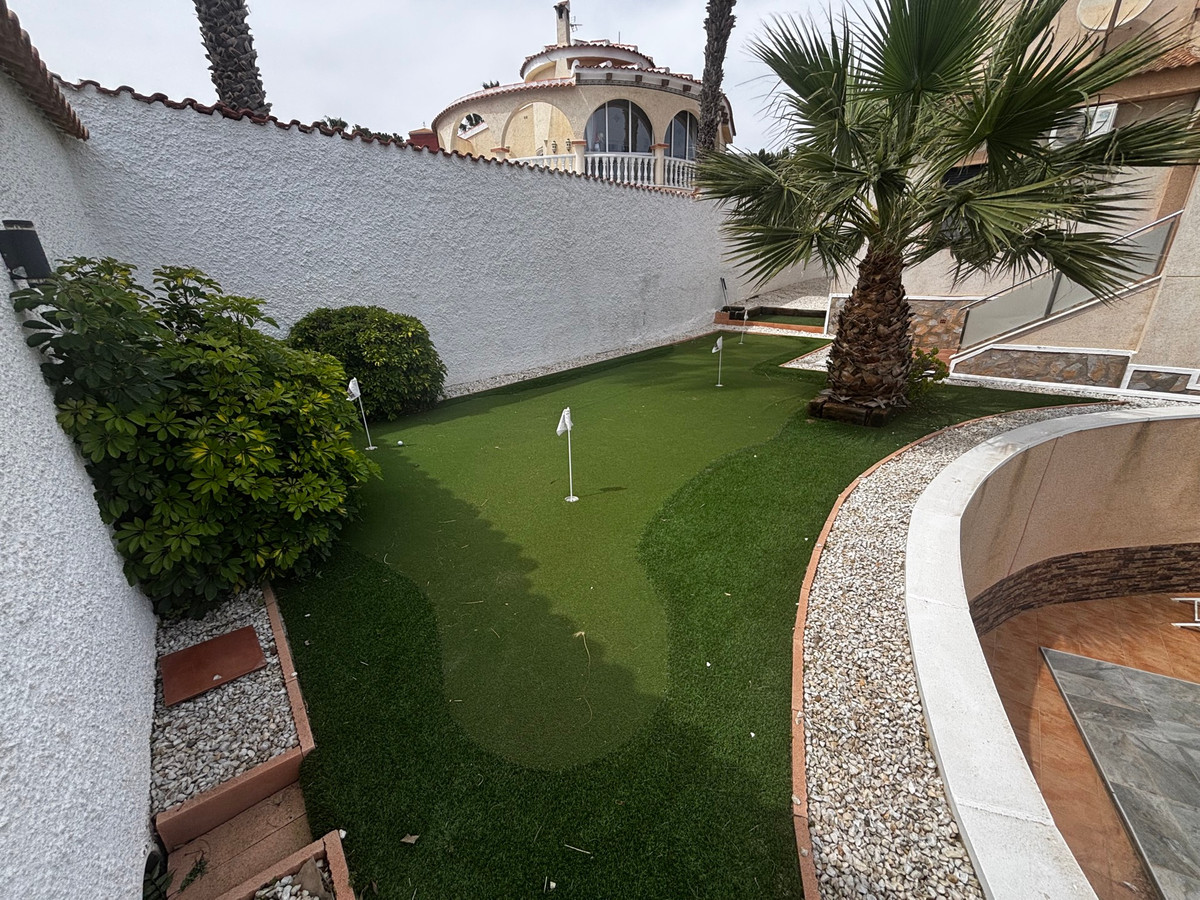 Huis te koop in Ciudad Quesada | 4 slaapkamers H5407093