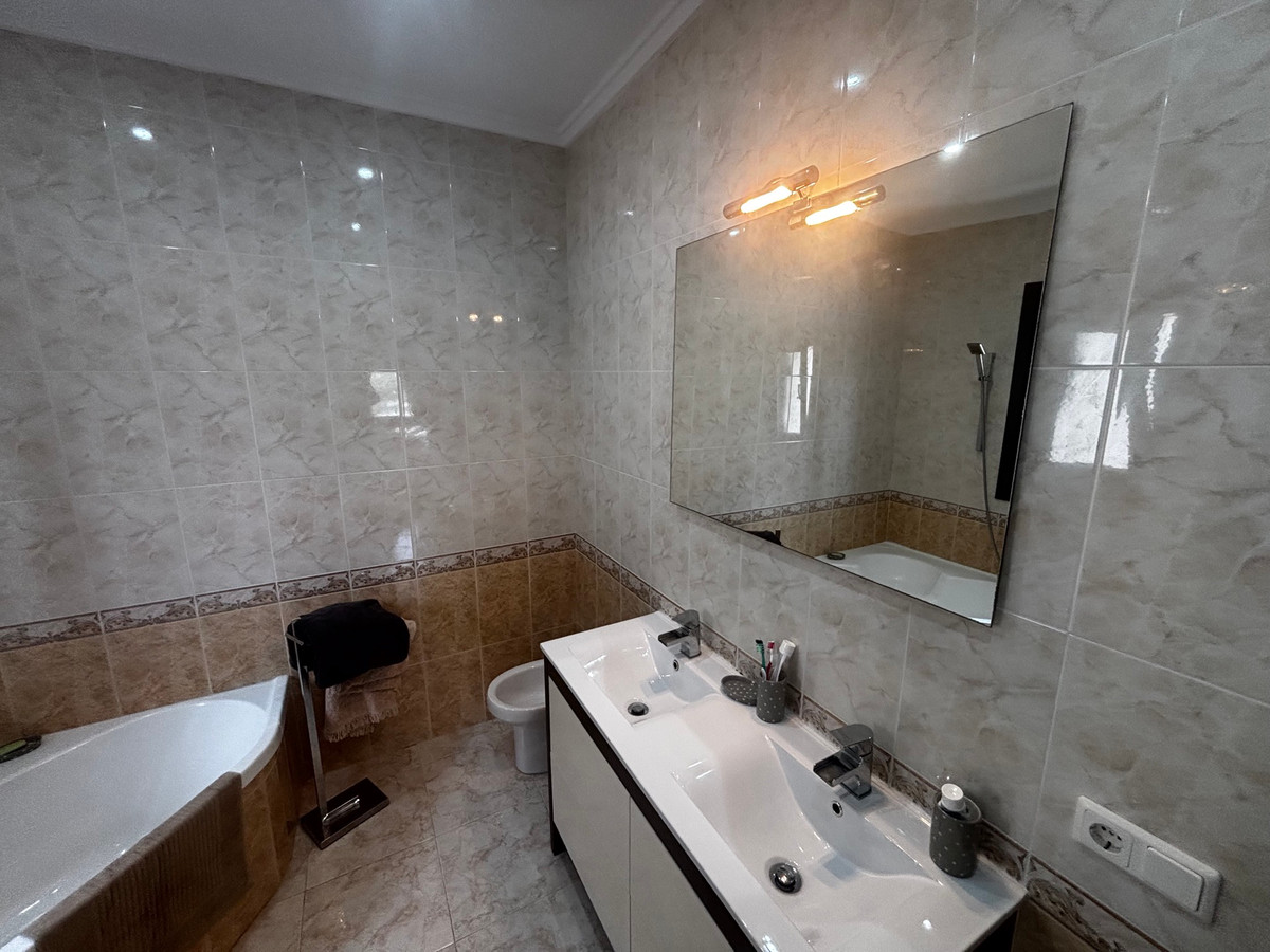 Huis te koop in Ciudad Quesada | 4 slaapkamers H5407093