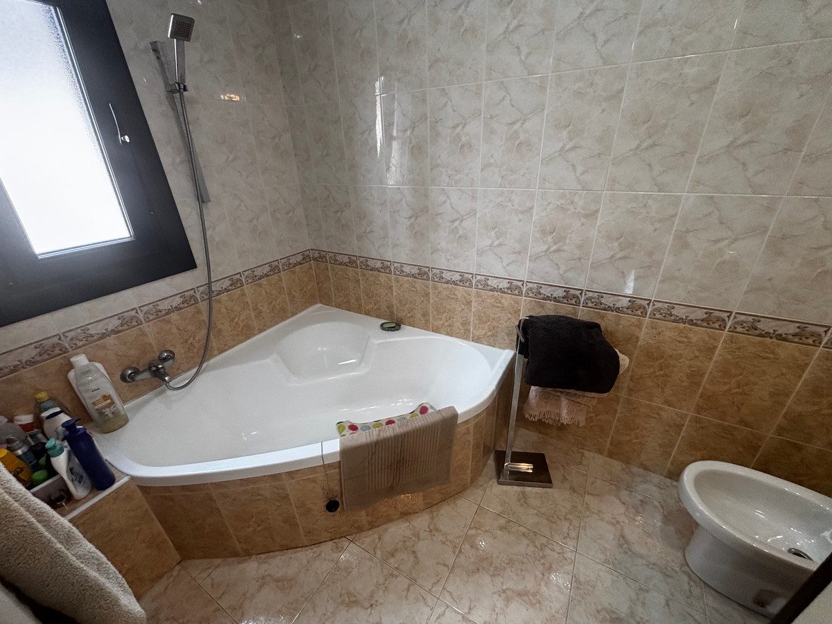Huis te koop in Ciudad Quesada | 4 slaapkamers H5407093