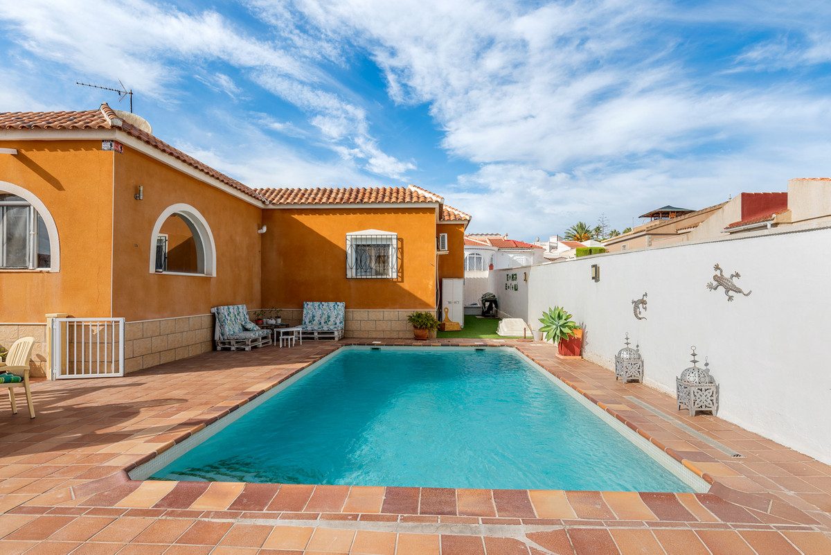 Huis te koop in Ciudad Quesada | 4 slaapkamers H5407420
