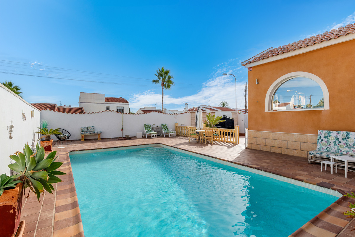Huis te koop in Ciudad Quesada | 4 slaapkamers H5407420