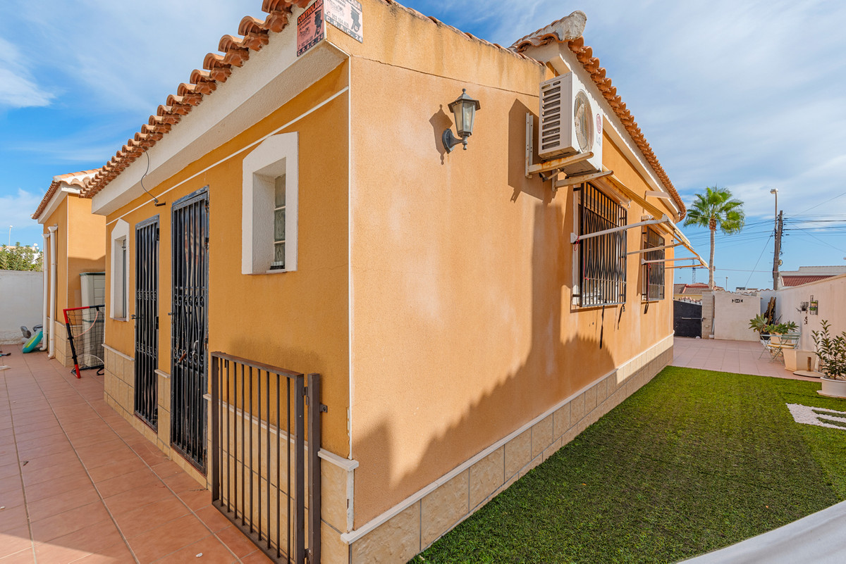 Huis te koop in Ciudad Quesada | 4 slaapkamers H5407420