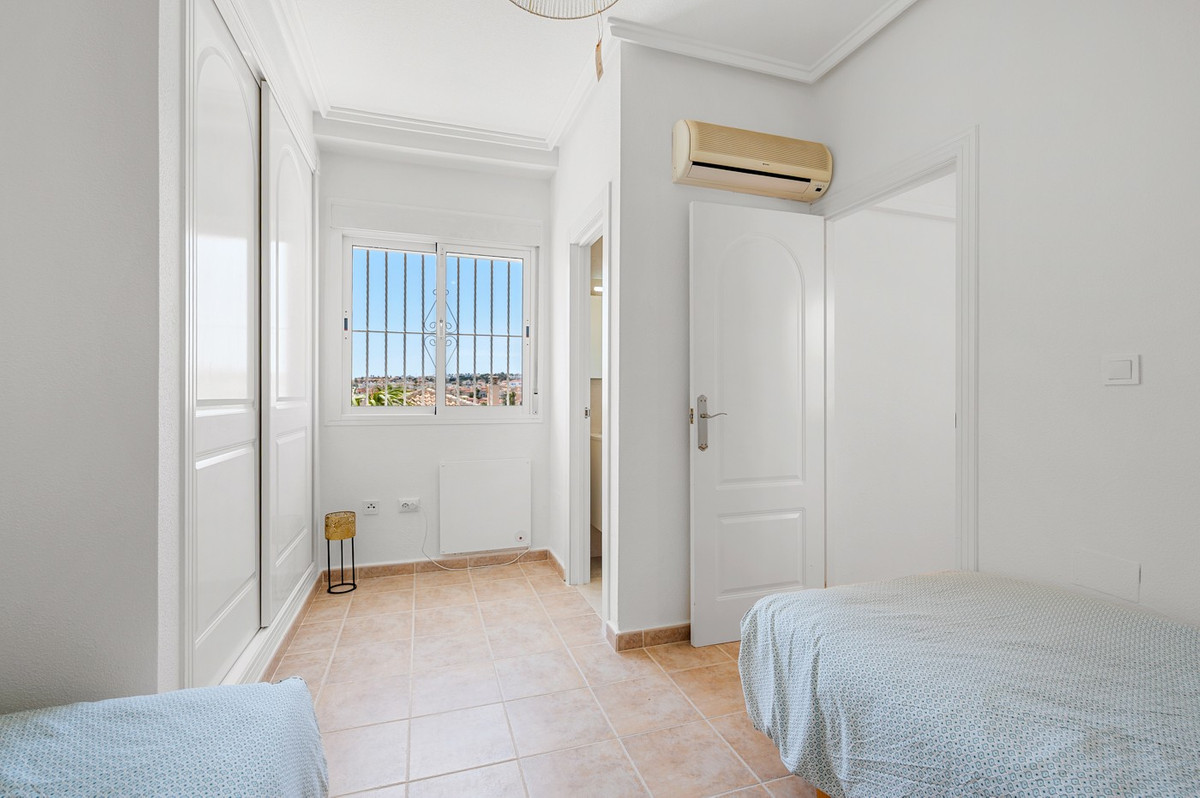 Huis te koop in Ciudad Quesada | 3 slaapkamers H5422141