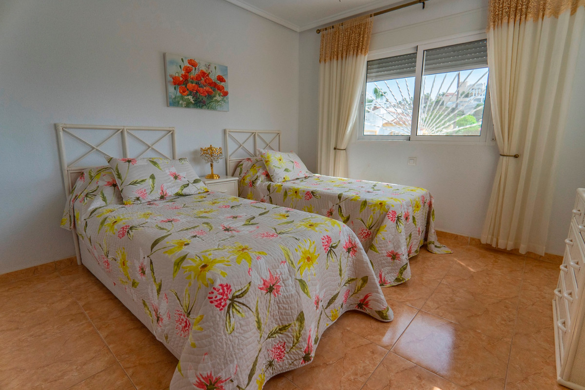 Huis te koop in Ciudad Quesada | 4 slaapkamers H5429344